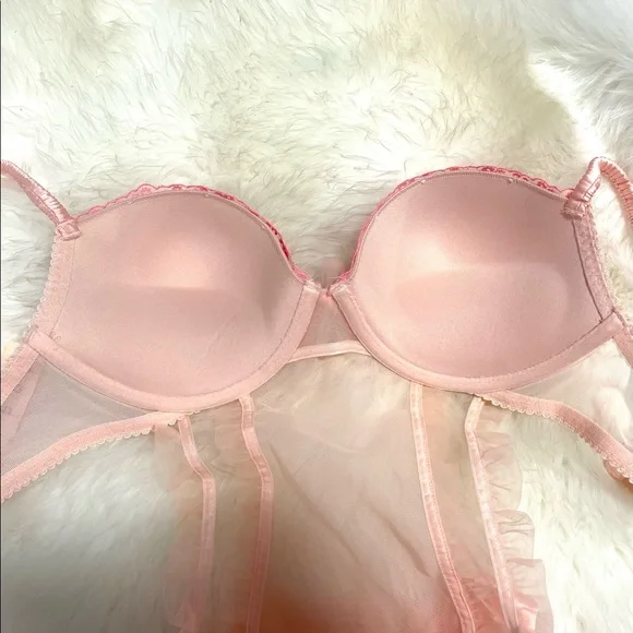 34D Vs Victoria’s Secret Ruffled Floral rhinestones Apron lace satin peach/pink - Picture 13 of 14